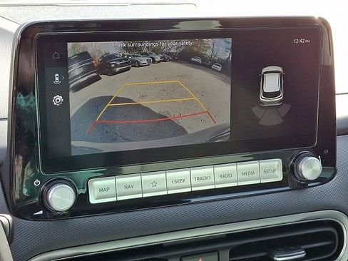 Used 2023 Hyundai Kona Limited image 27