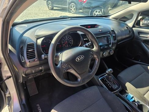 Used 2018 Kia Forte LX w/ LX Rear Camera Package FWD image 14