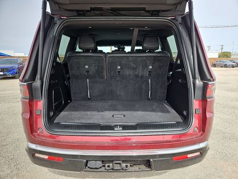 Used 2022 Jeep Wagoneer Series II image 14