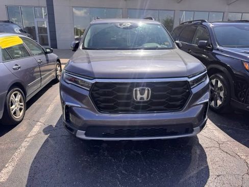 Used 2024 Honda Pilot Elite image 8