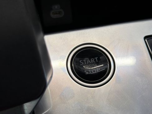 Used 2023 Land Rover Range Rover SE AWD/4WD image 16