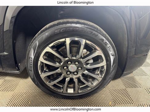 Used 2020 GMC Acadia Denali w/ Technology Package image 11