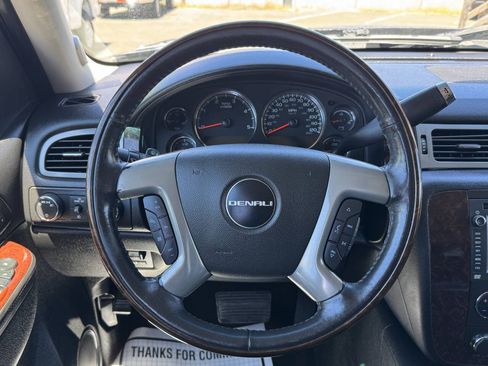 Used 2014 GMC Sierra 2500 Denali AWD/4WD image 19