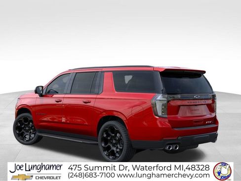 New 2026 Chevrolet Suburban RST AWD/4WD image 3