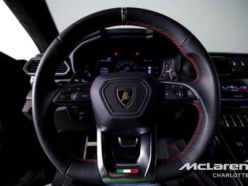 Used 2024 Lamborghini Urus S image 13