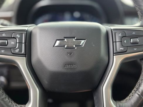 Used 2022 Chevrolet Suburban Z71 w/ Luxury Package image 30