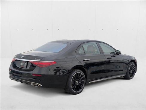 New 2025 Mercedes-Benz S 500 4MATIC image 2