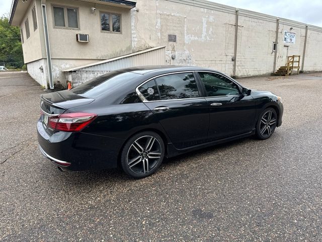 Used 2017 Honda Accord Sport image 26