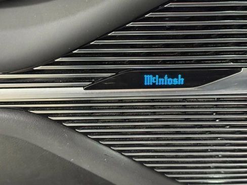 Used 2022 Jeep Grand Wagoneer Series III w/ Rear Seat Video Group 1 AWD/4WD image 35