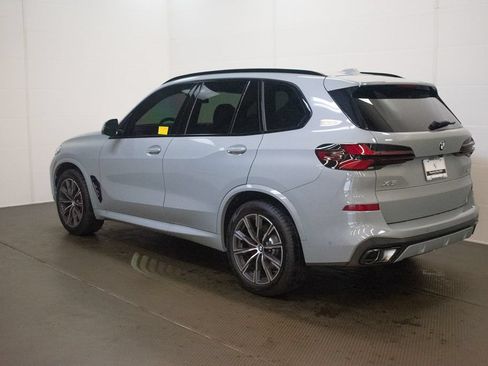 Used 2026 BMW X5 xDrive40i w/ M Sport Package AWD/4WD image 6