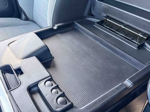 Used 2022 RAM 1500 Classic SLT w/ Electronics Group image 51