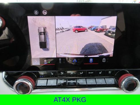 Used 2024 GMC Canyon AT4X image 19