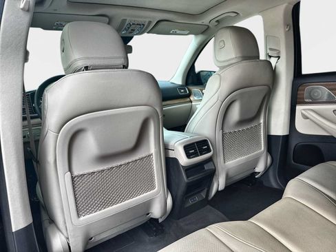Certified 2024 Mercedes-Benz GLE 350 4MATIC image 19
