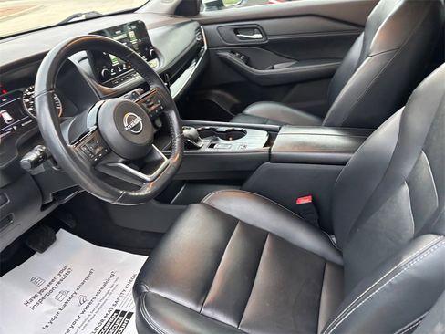 Used 2022 Nissan Rogue SL w/ SL Premium Package image 10