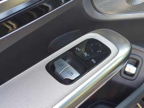 Certified 2026 Mercedes-Benz CLE 300 4MATIC Coupe image 6