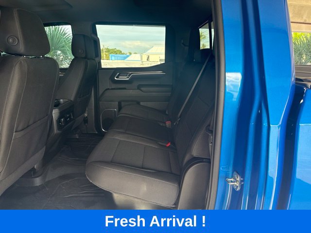 Used 2025 Chevrolet Silverado 1500 RST AWD/4WD image 3