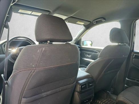 Used 2024 Honda Pilot Sport image 23