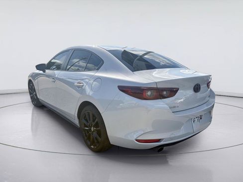 Used 2024 MAZDA MAZDA3 s FWD image 5