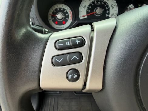 Used 2014 Toyota FJ Cruiser 4WD w/ Convenience Package image 37