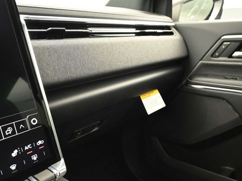 New 2026 GMC Sierra EV Elevation image 21