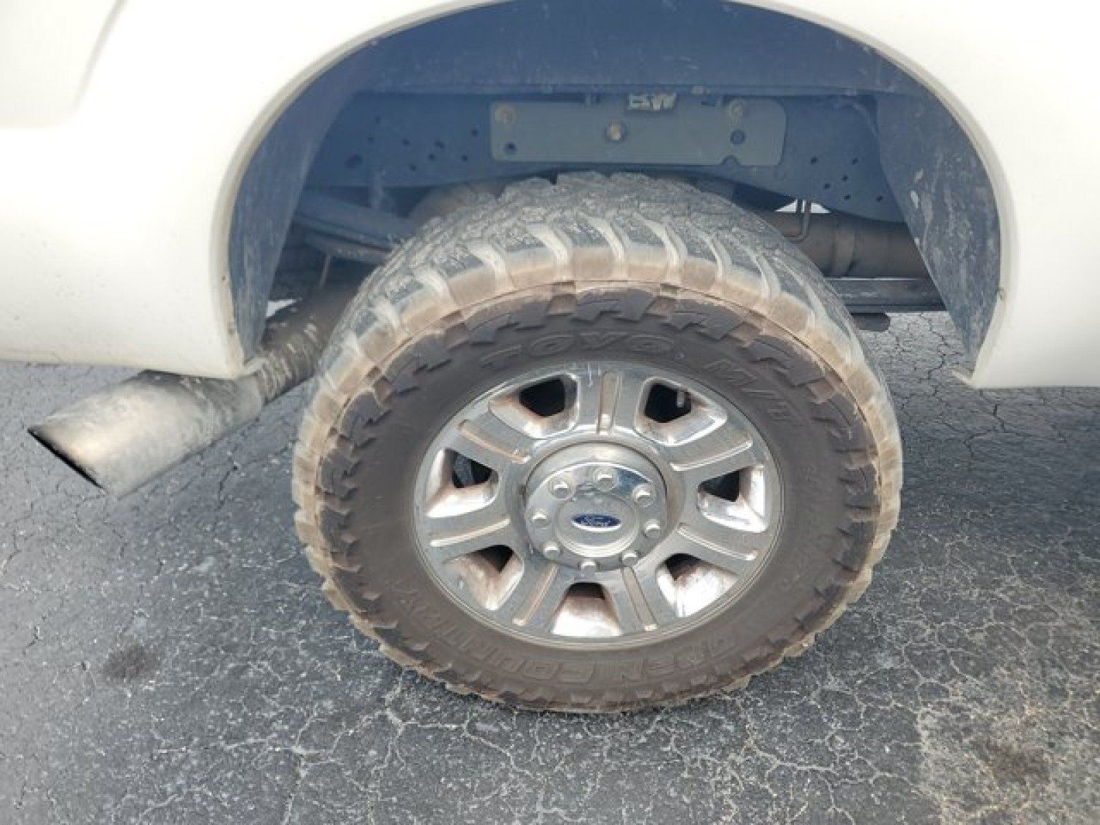 Used 2015 Ford F250 Lariat w/ Chrome Package AWD/4WD image 9