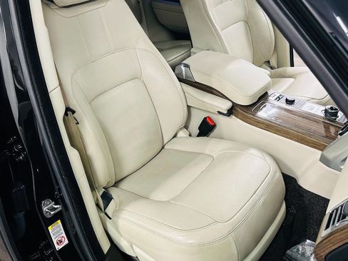 Used 2019 Land Rover Range Rover HSE AWD/4WD image 26