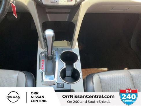 Used 2011 GMC Terrain SLT FWD image 23