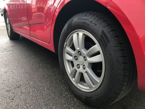 Certified 2015 Chevrolet Sonic LT image 14