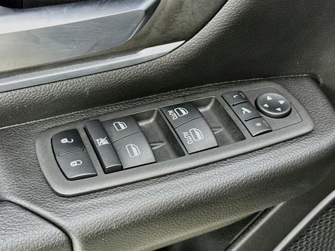 Used 2023 RAM 1500 Big Horn AWD/4WD image 18