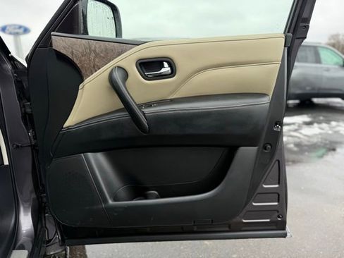 Used 2024 INFINITI QX80 Premium Select w/ Cargo Package image 19