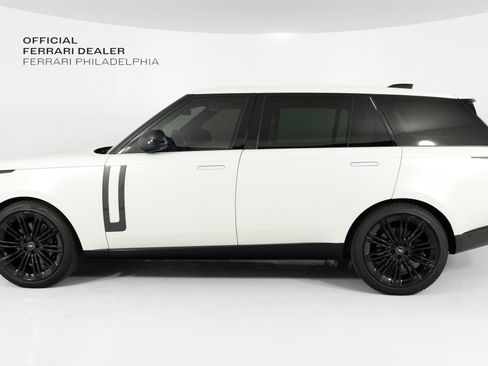 Used 2023 Land Rover Range Rover Long Wheelbase SE AWD/4WD image 4