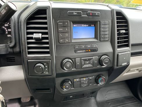 Used 2019 Ford F150 XL w/ Equipment Group 101A Mid AWD/4WD image 15
