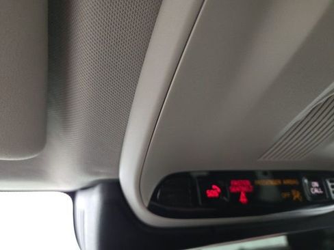 Used 2021 Volvo XC60 T5 Momentum image 17