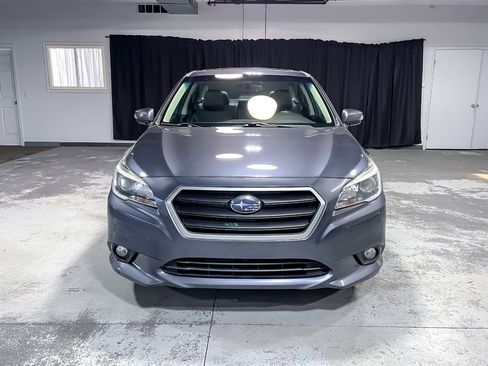 Used 2017 Subaru Legacy 2.5i Limited image 3