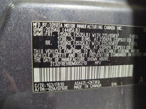 Used 2013 Toyota RAV4 LE FWD image 24