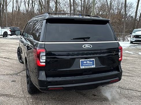 Certified 2022 Ford Expedition Max Limited image 5