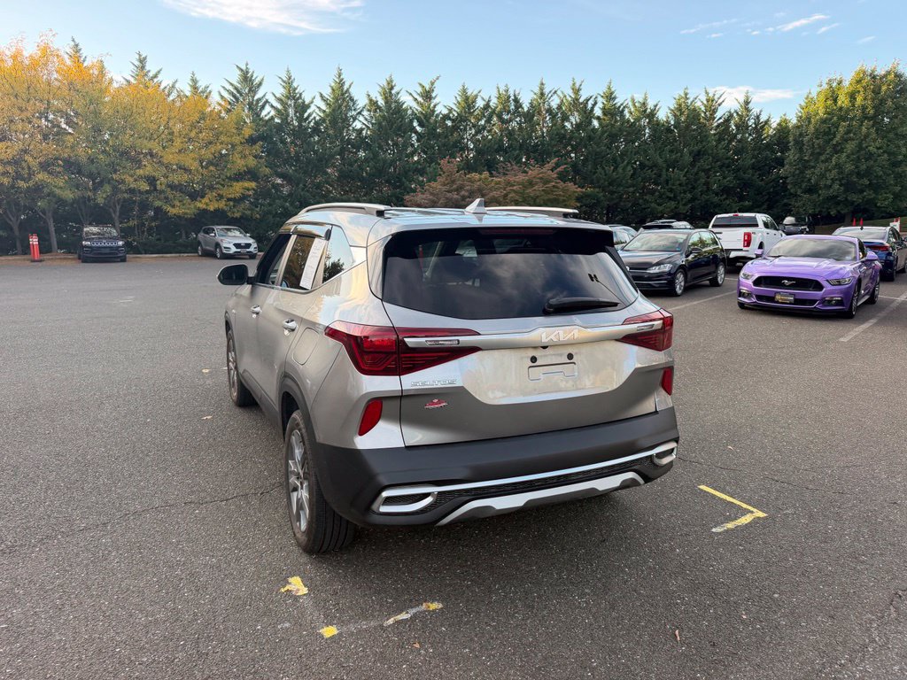 Used 2023 Kia Seltos S AWD/4WD image 6