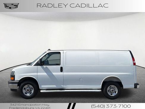 Used 2025 GMC Savana 2500 w/ Driver Convenience Package RWD image 8