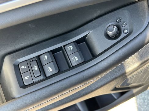 New 2025 Jeep Grand Cherokee Limited w/ Luxury Tech Group II image 19