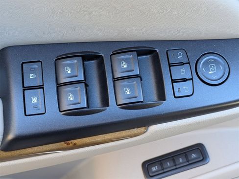 Used 2017 GMC Yukon Denali w/ Open Road Package image 14