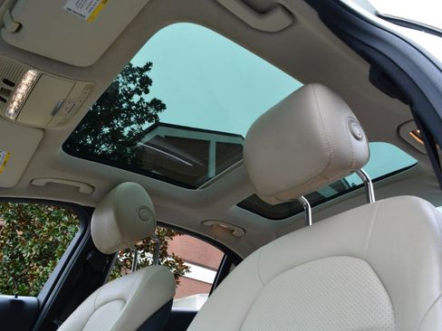 Used 2016 Mercedes-Benz C 300 4MATIC Sedan image 18