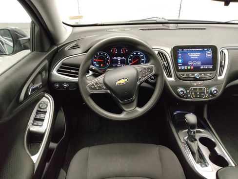 Used 2023 Chevrolet Malibu LT FWD image 22