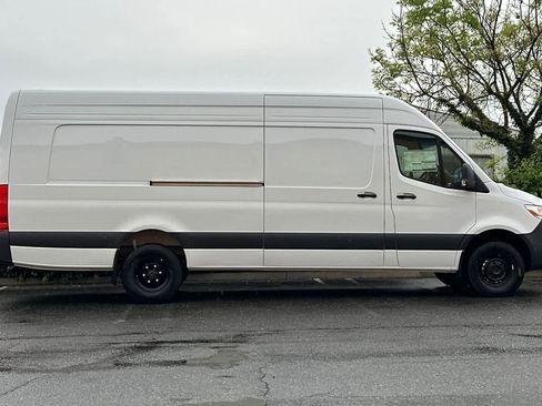 New 2026 Mercedes-Benz Sprinter 3500 image 2
