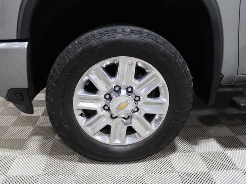 Used 2024 Chevrolet Silverado 2500 High Country w/ High Country Premium Package AWD/4WD image 45