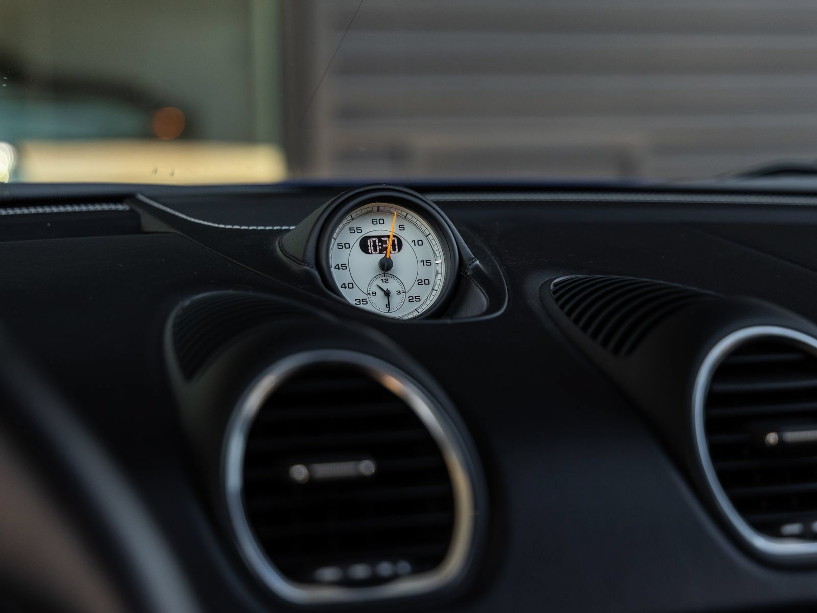 Certified 2020 Porsche 718 Cayman GT4 RWD image 38