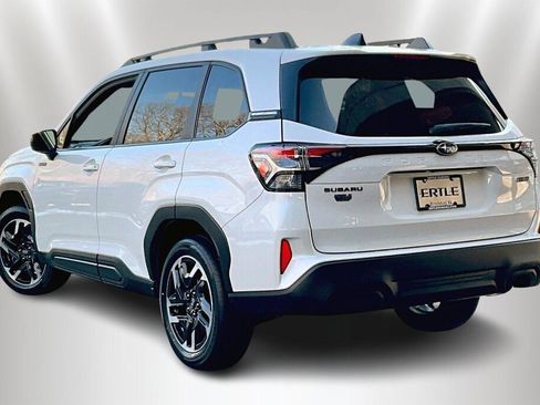 New 2025 Subaru Forester Premium image 3