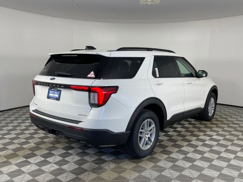 New 2026 Ford Explorer Active image 6