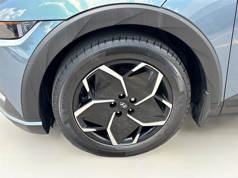 Used 2024 Hyundai Ioniq 5 SEL RWD image 19