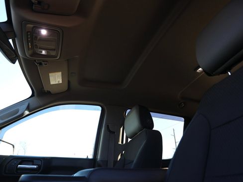 Used 2020 Chevrolet Silverado 1500 Custom Trail Boss w/ Custom Convenience Package image 24