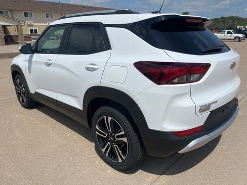 New 2026 Chevrolet TrailBlazer LT w/ LT Cold Weather Package image 6